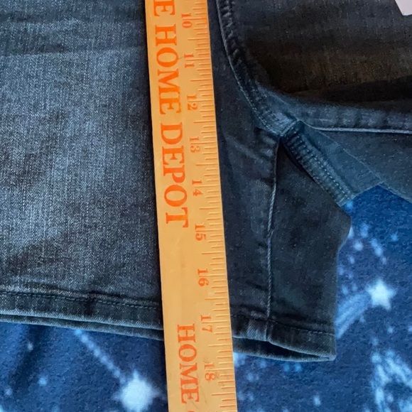 A Beautiful Soul Black Wash 5” High Rise Jean Short Size 18, NWT - Picture 8 of 15